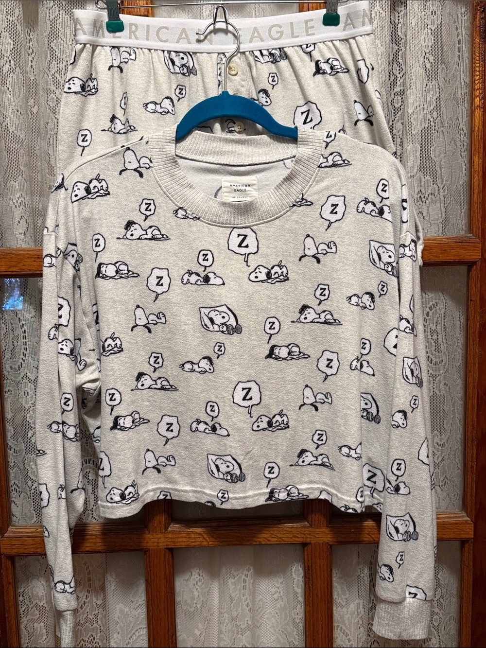 American Eagle Outfitters Gray Snoopy Print Pajama Set